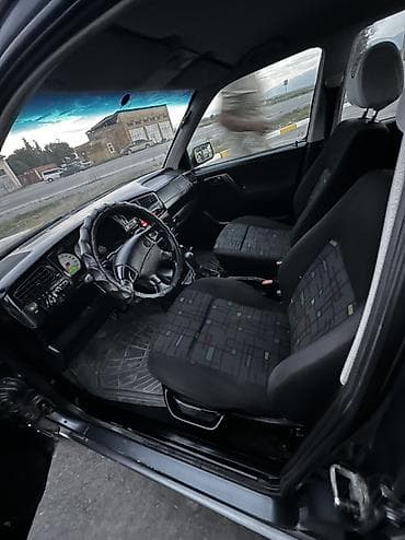 mondeo 3: Volkswagen Golf: 1997 г., 1.8 л, Механика, Бензин, Хэтчбэк — 6