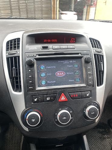 e53 4 8: Kia Ceed: 2010 г., 1.6 л, Автомат, Бензин, Универсал — 7