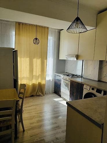 flat osh: СДАЁТСЯ СВЕТЛАЯ ЕВРО-ДВУХКОМНАТНАЯ КВАРТИРА 📍 Мкр. Кокжар ул — 5