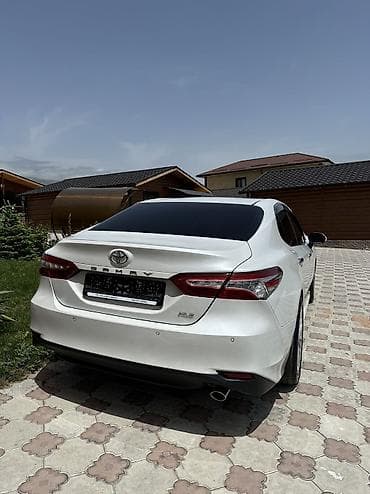 Унаа сатуу: Toyota Camry: 2018 г., 2.5 л, Автомат, Бензин, Седан — 4