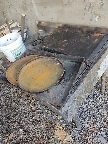 Компрессоры: Промышленное кухонное оборудование для пекарни/кафе — плита с чугунной — 1