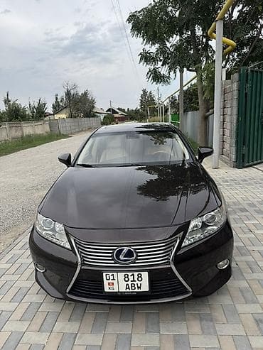 красный салон: Lexus ES: 2013 г., 2.5 л, Вариатор, Гибрид, Седан — 1