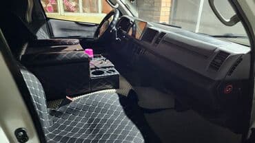 Toyota Hiace: 2008 г., 2.7 л, Механика, Дизель, Бус — 6