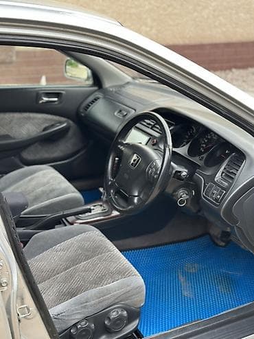 решетка акорд: Honda Accord: 1998 г., 2 л, Автомат, Бензин, Седан — 6