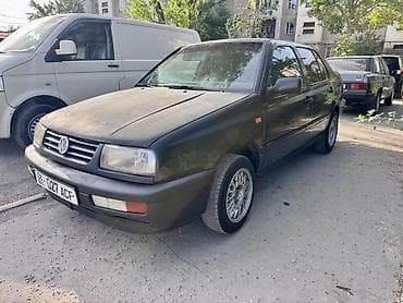 каропка рф 1: Volkswagen Vento: 1993 г., 1.8 л, Механика, Бензин, Седан — 1