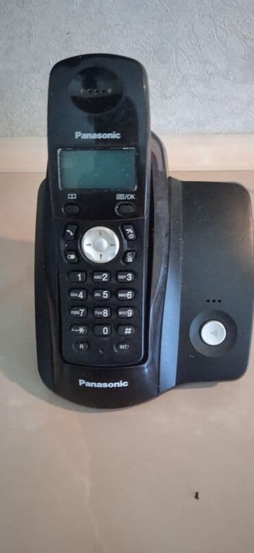 телефонные аппараты с беспроводной трубкой цифровая dect черно белые: Радио телефон Panasonic, б/у, в очень хорошем и рабочем состоянии — 1
