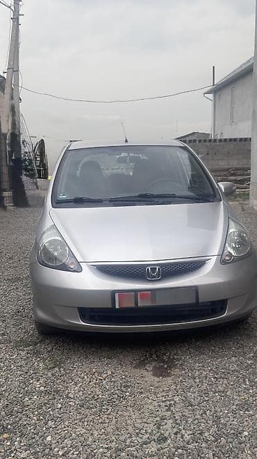 Honda Jazz: 2006 г., 1.4 л, Механика, Бензин, Хэтчбэк