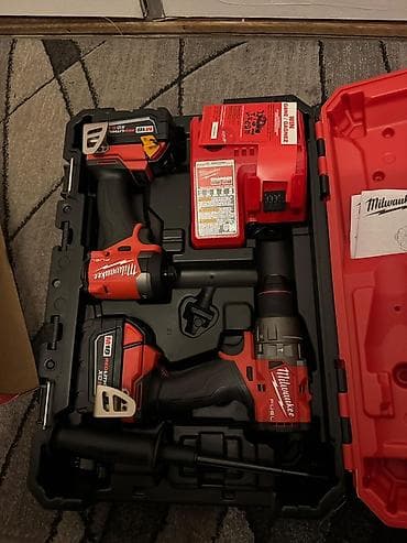 Автосервисное оборудование: Привозной АМЕРИКА Масленный набор с чемоданом 45000сом в наличии — 1