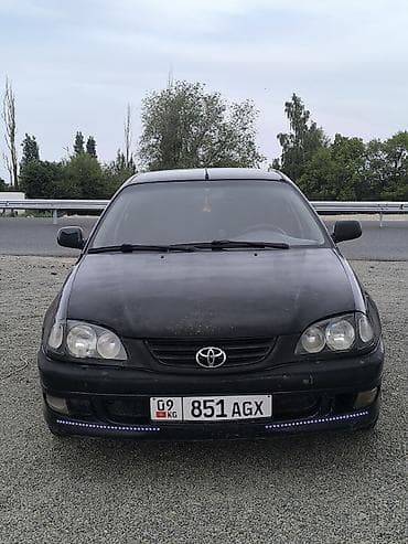 Транспорт: Toyota Avensis: 2000 г., 1.8 л, Механика, Бензин, Лифтбек — 10