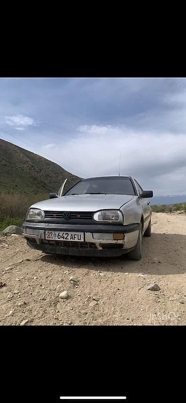 Унаа: Volkswagen Golf: 1993 г., 1.6 л, Кол менен иштөөчү, Хетчбек — 3
