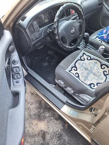продаю туксон: Hyundai Elantra: 2005 г., 1.6 л, Автомат, Бензин, Седан — 8