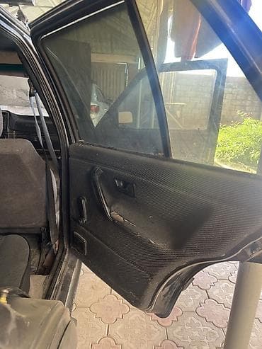 бампер вента: Volkswagen Golf: 1990 г., 1.8 л, Механика, Бензин, Хэтчбэк — 6