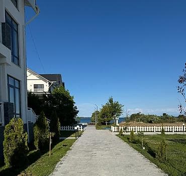 Иссык-Куль 2026: Квартира, Квартира по первой линии. 3й этаж. в ЦО Чайка 3й корпус. ЦО Chaika Resort, Сары-Ой, Детская площадка, Парковка, стоянка, Охраняемая территория — 5