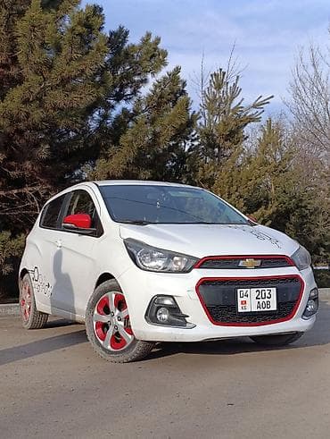 Chevrolet Spark: 2016 г., 1 л, Автомат, Бензин, Хэтчбэк