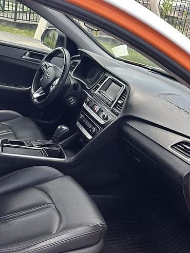 crown 2018: Hyundai Sonata: 2018 г., Седан — 8