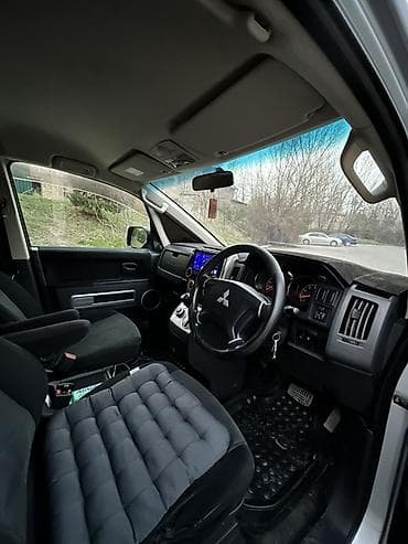делико: Mitsubishi Delica: 2007 г., 2.4 л, Бензин, Минивэн — 10