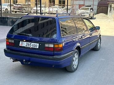 машина вариянт: Volkswagen Passat Variant: 1990 г., Механика, Универсал — 2