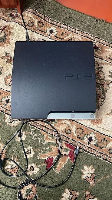 Игровая консоль Sony PlayStation 3 (модель Slim). Особенности: -