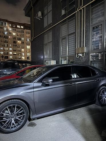 volvo s90: Toyota Camry: 2022 г., 2.4 л, Автомат, Гибрид, Седан — 6