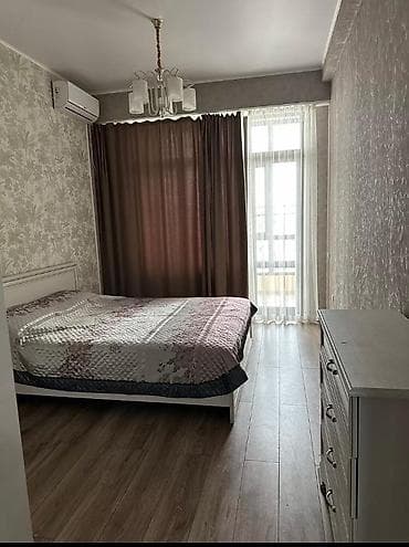 apartments: 3 комнаты, Постельное белье, Телевизор, Домофон — 4