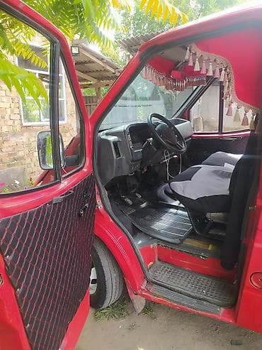 прямоток банка: Легкий грузовик, Ford, Стандарт, 3 т, Б/у — 2