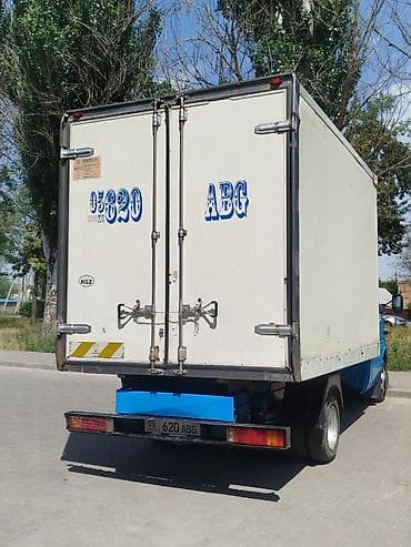 термо будка на спринтер: Легкий грузовик, Mercedes-Benz, Стандарт, 3 т — 2