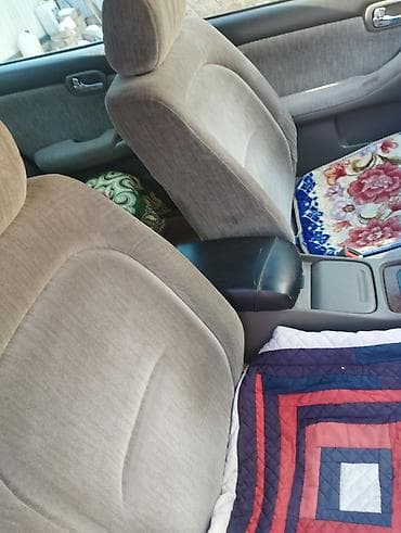 муравей сатылат: Toyota Progres: 1997 г., 0.7 л, Автомат, Бензин, Седан — 9