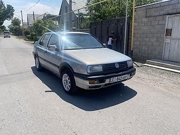mini ev: Volkswagen Vento: 1994 г., 1.8 л, Механика, Бензин, Седан — 5