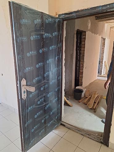 ешик темир: Үйлөр жана батирлер үчүн эшик, Металлдан, Бир эшиктуу, Сол жакта, түсү - Күрөң — 3