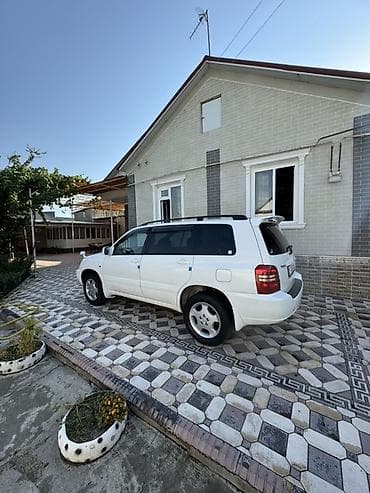 Транспорт: Toyota Kluger: 2002 г., 2.4 л, Автомат, Бензин, Кроссовер — 9