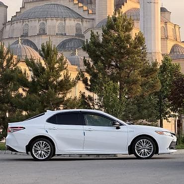 камры 70: Toyota Camry: 2020 г., 2.5 л, Автомат, Гибрид, Седан — 8