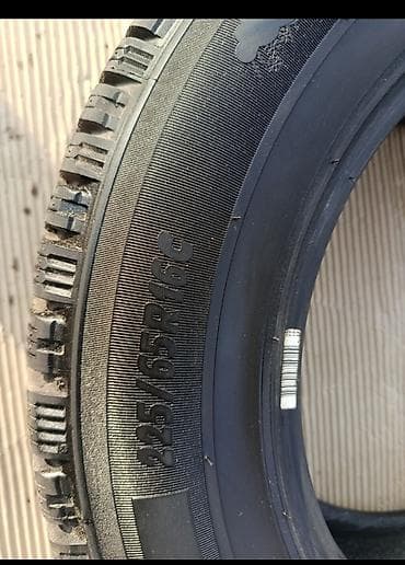 зимние шины на спринтер: Шины 225 / 65 / R 16, Зима, Б/у, 1 шт, Внедорожные (АТ/МТ), Польша, Michelin — 4