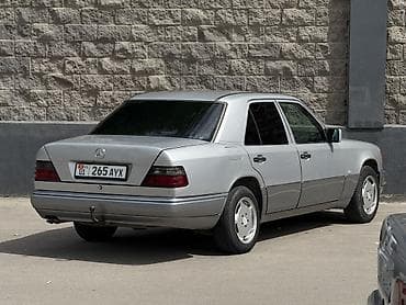 дорожные знаки кр: Mercedes-Benz W124: 1994 г., 2 л, Механика, Бензин, Седан — 4