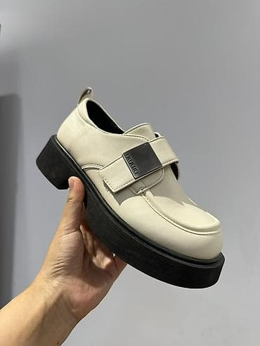 Мокасины и лоферы: Лоферы женские в стиле casual - Цвет: молочный верх, контрастная — 1