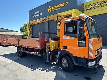 кожух: Бортовой грузовик с краном-манипулятором - Шасси: IVECO (кабина — 1