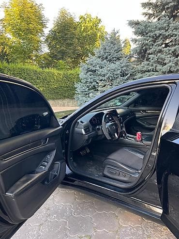 Honda Accord: 2018 г., 1.5 л, Автомат, Бензин, Седан — 8