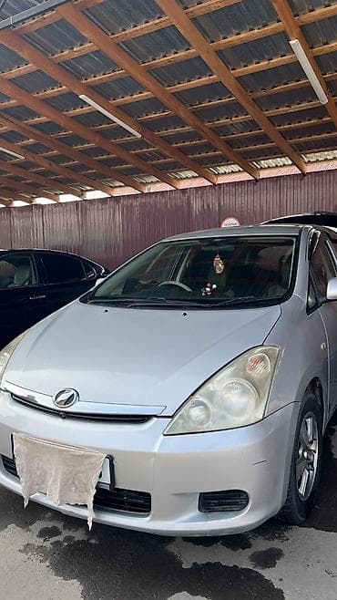 Toyota WISH: 2003 г., Автомат, Бензин, Универсал