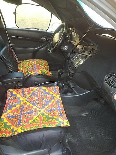 devo tiko: Ford Focus: 2000 г., 1.6 л, Автомат, Газ, Хэтчбэк — 3