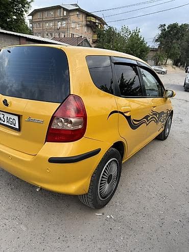 Продажа авто: Honda Jazz: 2005 г., 1.3 л, Вариатор, Бензин, Хэтчбэк — 2