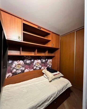 дом обшага: 50 м², 2 комнаты, Забор, огорожен, Бронированные двери, Парковка — 4