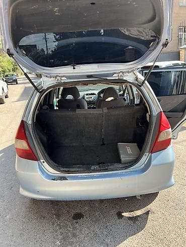 Транспорт: Honda Fit: 2002 г., 1.3 л, Вариатор, Бензин, Хэтчбэк — 5