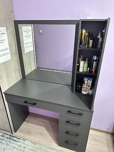 тумба с зеркалой: Туалетный столик, Б/у, С зеркалом, цвет - Серый, ЛДСП — 4