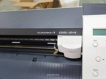оборудование для типографии: Почти новый настольный режущий плоттер Roland CAMM-1 GS-24 работает на — 2