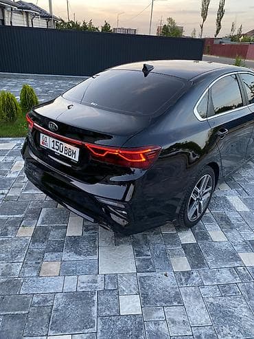 mazda cronos: Kia K3: 2019 г., Вариатор, Бензин — 8