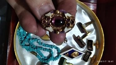 Личные вещи: Винтажные украшения броши, запонки подвеска бусы,бусы из стекляруса — 7