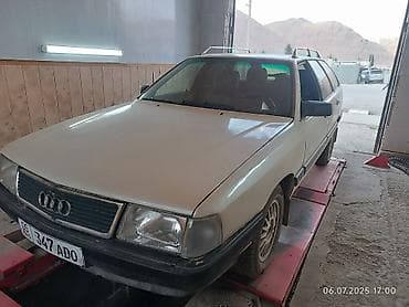 стрим левый руль: Audi 100: 1987 г., 2.2 л, Механика, Бензин, Универсал — 7