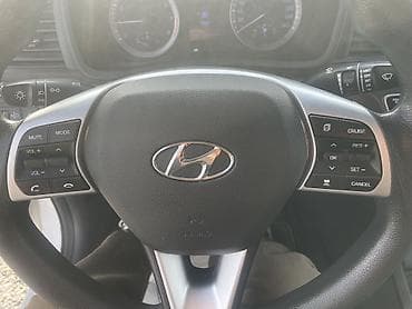 tayota siena: Hyundai Sonata: 2019 г., 2 л, Автомат, Газ, Седан — 8
