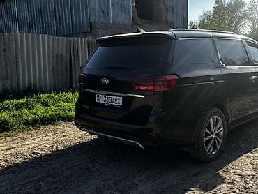 продам в связи с переездом: Kia Carnival: 2019 г., Автомат, Дизель, Минивэн — 5
