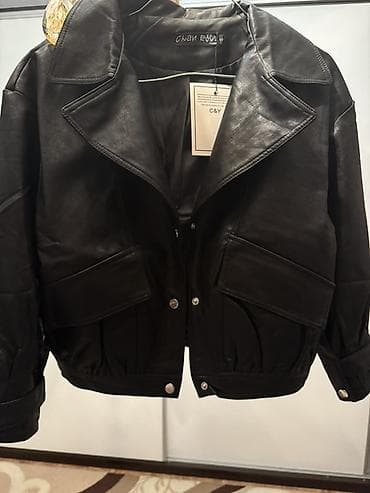 перчатки кожаные: Продаю классную косуху размер S. Цена👍 — 1