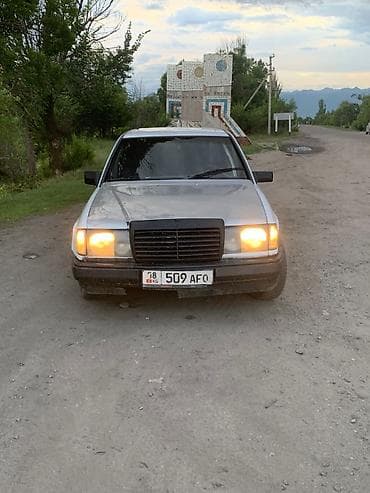 Транспорт: Mercedes-Benz W124: 1986 г., 3 л, Седан — 4